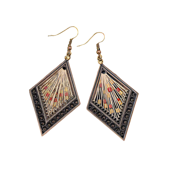 AE 27.1 Diamond Shaped with Beaded Threads