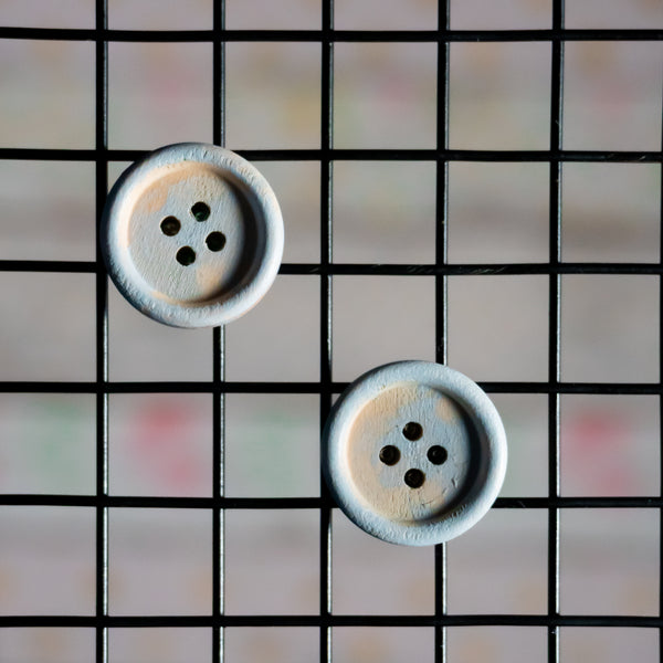 AE 7.1 Medium Wooden Button Studs