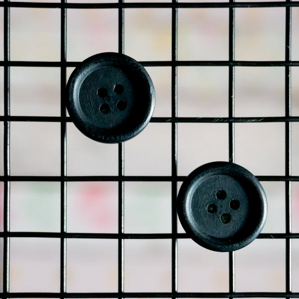 AE 7.1 Medium Wooden Button Studs