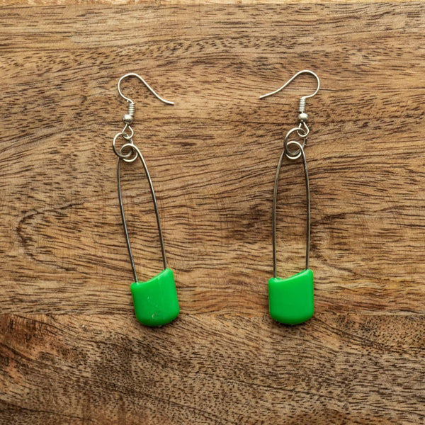 AE 13.1 Plastic Cap Safety Pin Hanging Earrings