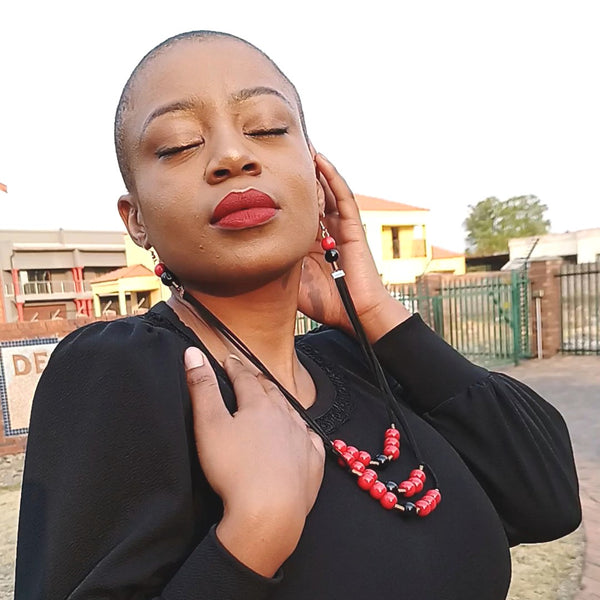 AE 22.1 Ear Necklace