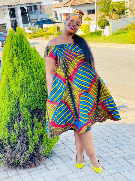 D16.2 - Off Shoulder Circle Midi Dress with elastic neck (Multicolored African Print) [WITH DOEK]