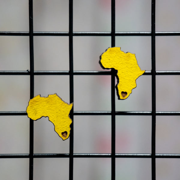 AE 8.1 Wooden African Map Studs
